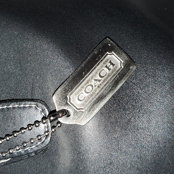 Coach Vintage Hampton Shopper Tote - Picture 4 of 16